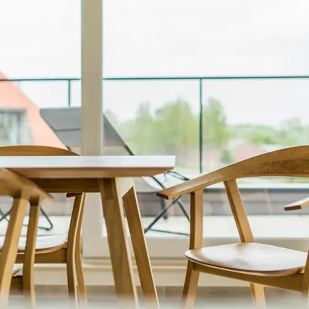 Renewed Comfort Duplex W 2 Terraces Nearby Marina 아파트 *